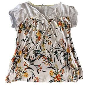 Danielrainn White Floral Blouse